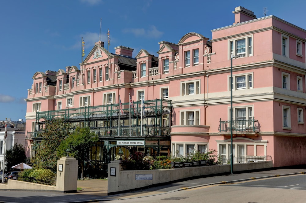 Norfolk Royale Hotel 65/75