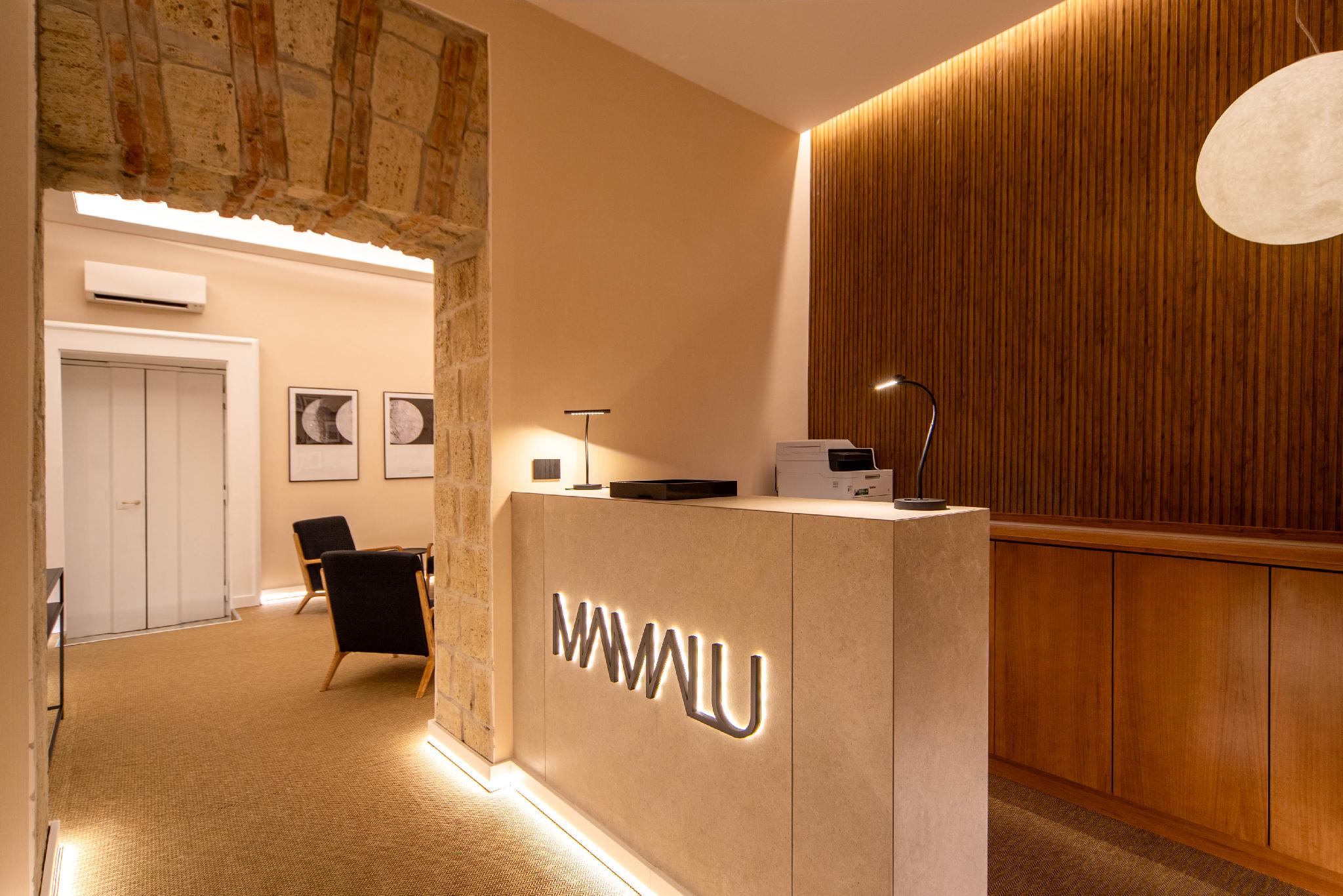 Mamalu Studios and Suites 2/25