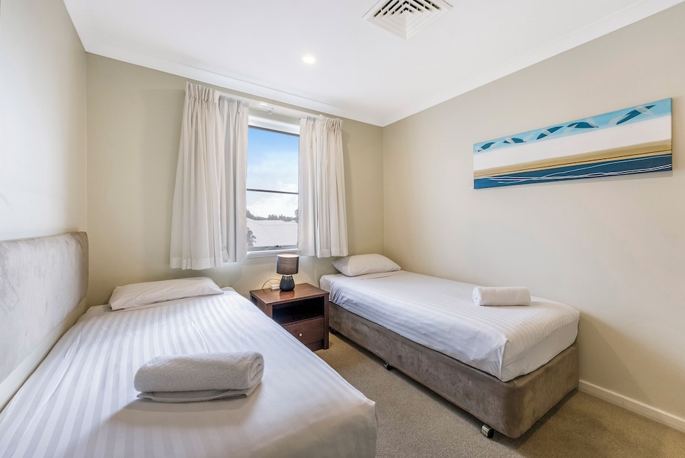 MANDURAH QUAY RESORT 23/72