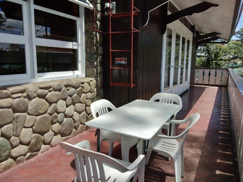 Safari Lodge Baguio By Log Cabin Hotel 53/76