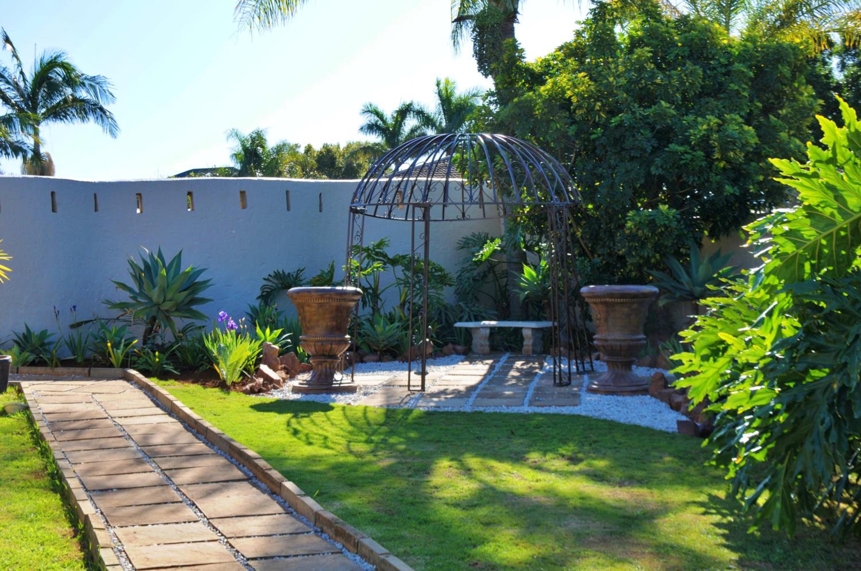 Mi Casa Guesthouse 12/23