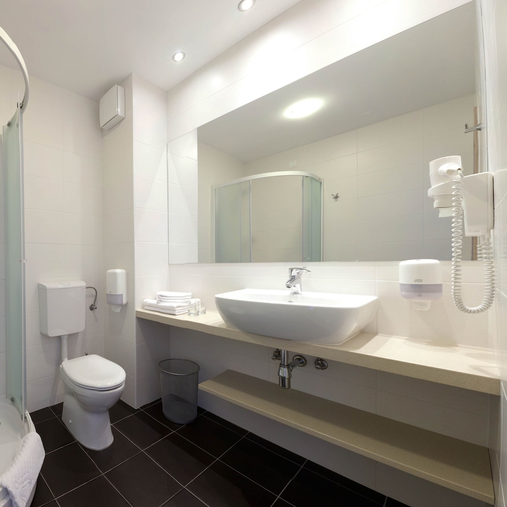 Hotel Adria Dubrovnik 31/33