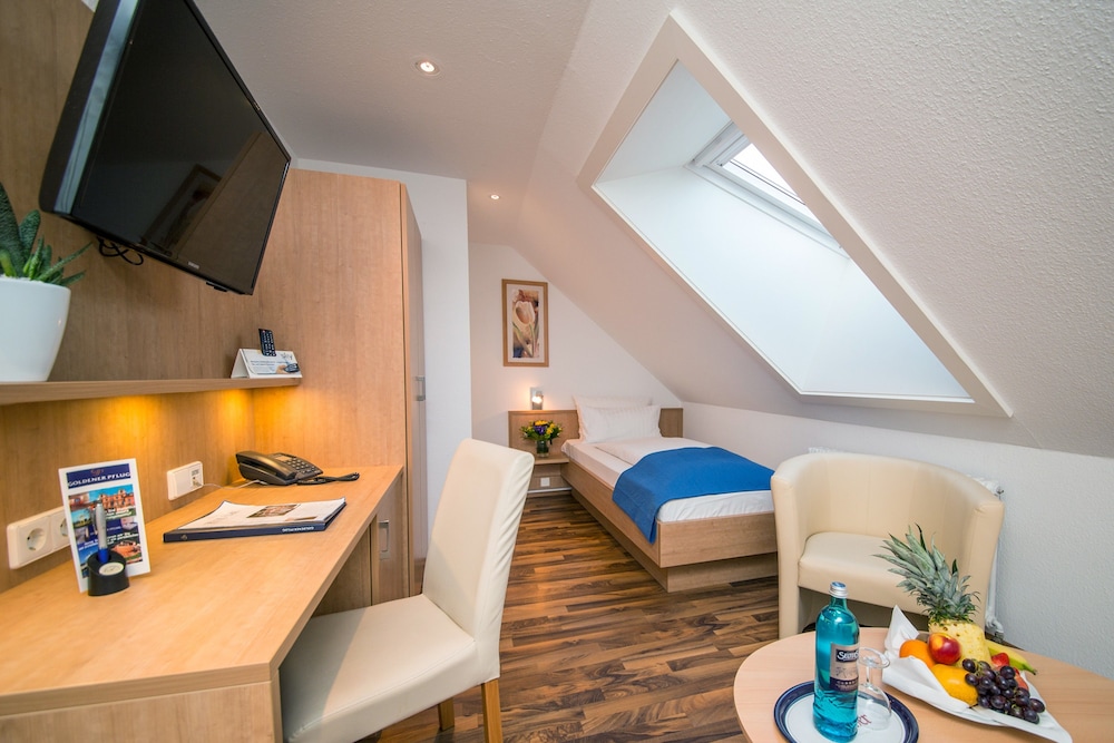 Hotel & Restaurant Goldener Pflug 39/77