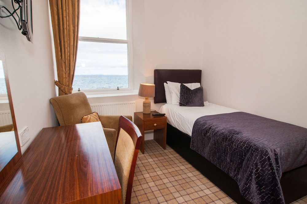 Invernairne guest house 25/78