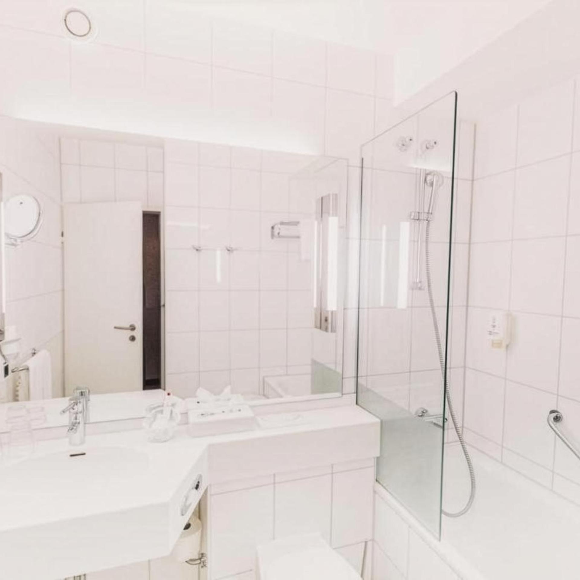 Economy, Single, elaya Hotel Stuttgart Ludwigsburg, Trademark by Wyndham 6/6