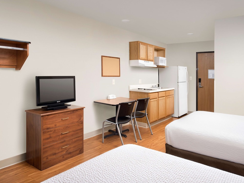Extended Stay America Select Suites Wilmington West (ex WoodSpring Suites Wilmington) 18/42