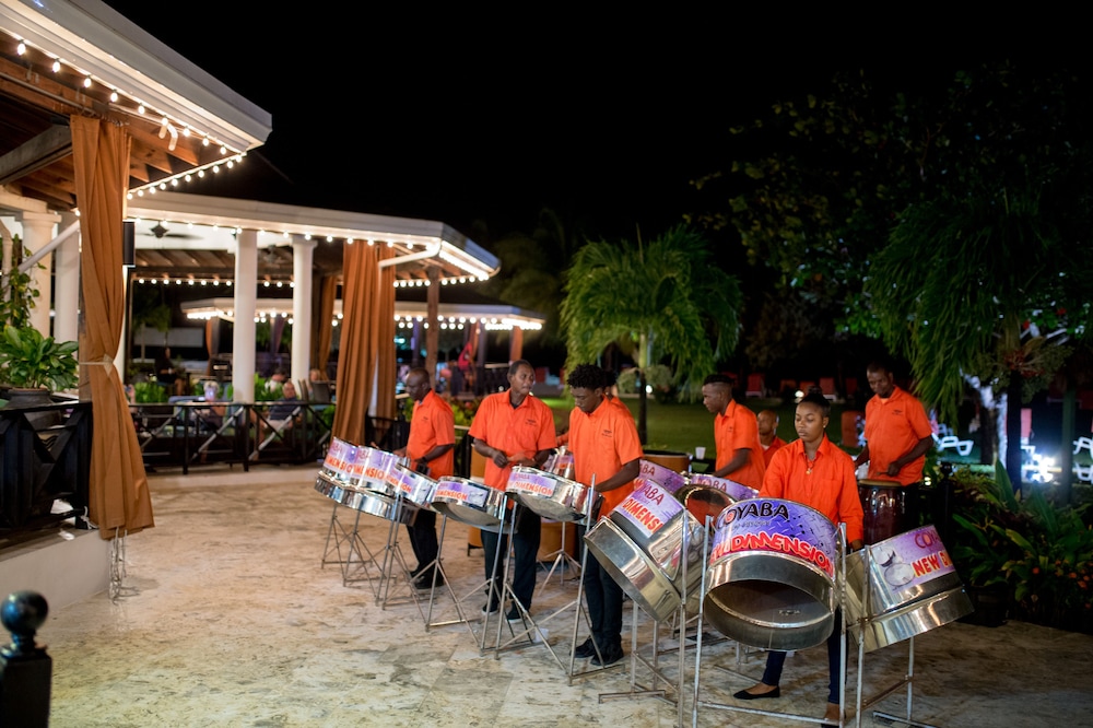 Coyaba Beach Resort Grenada 54/67