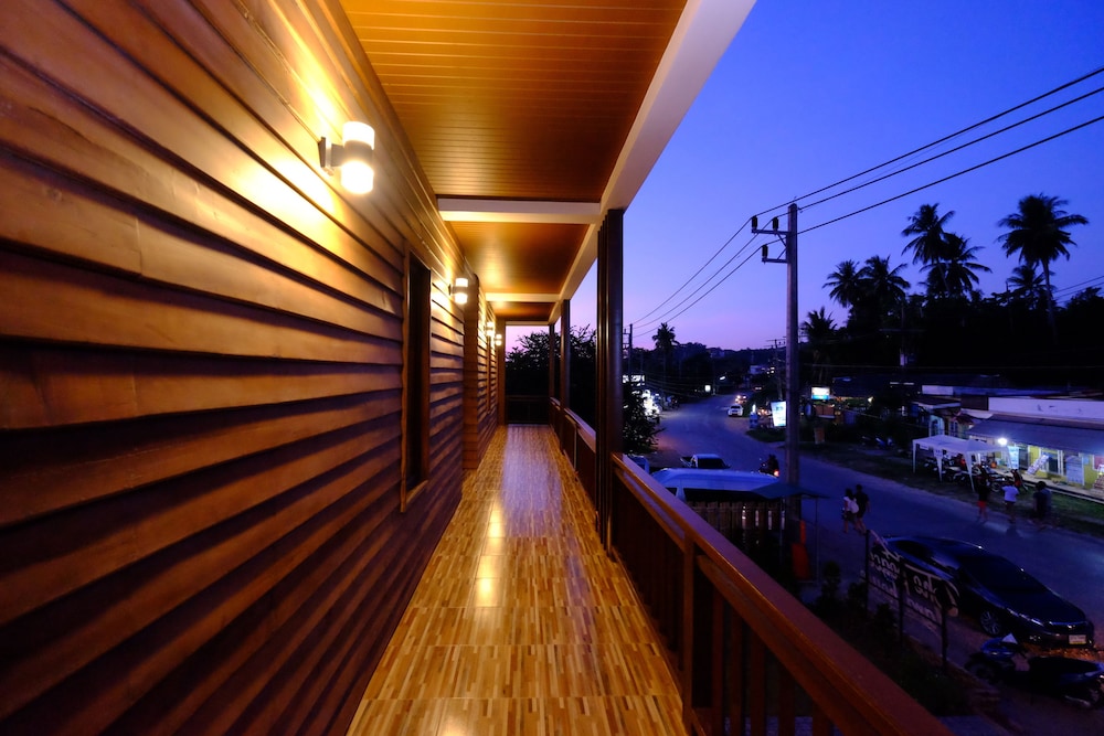 The Peace Tara House 40/72