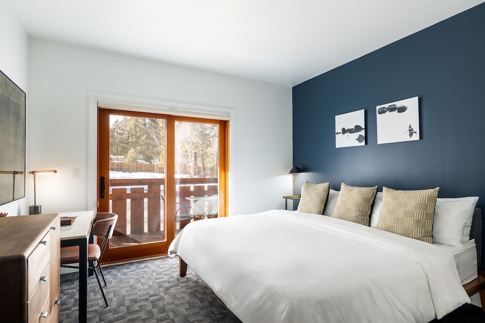 Gravity Haus Truckee-Tahoe 9/50