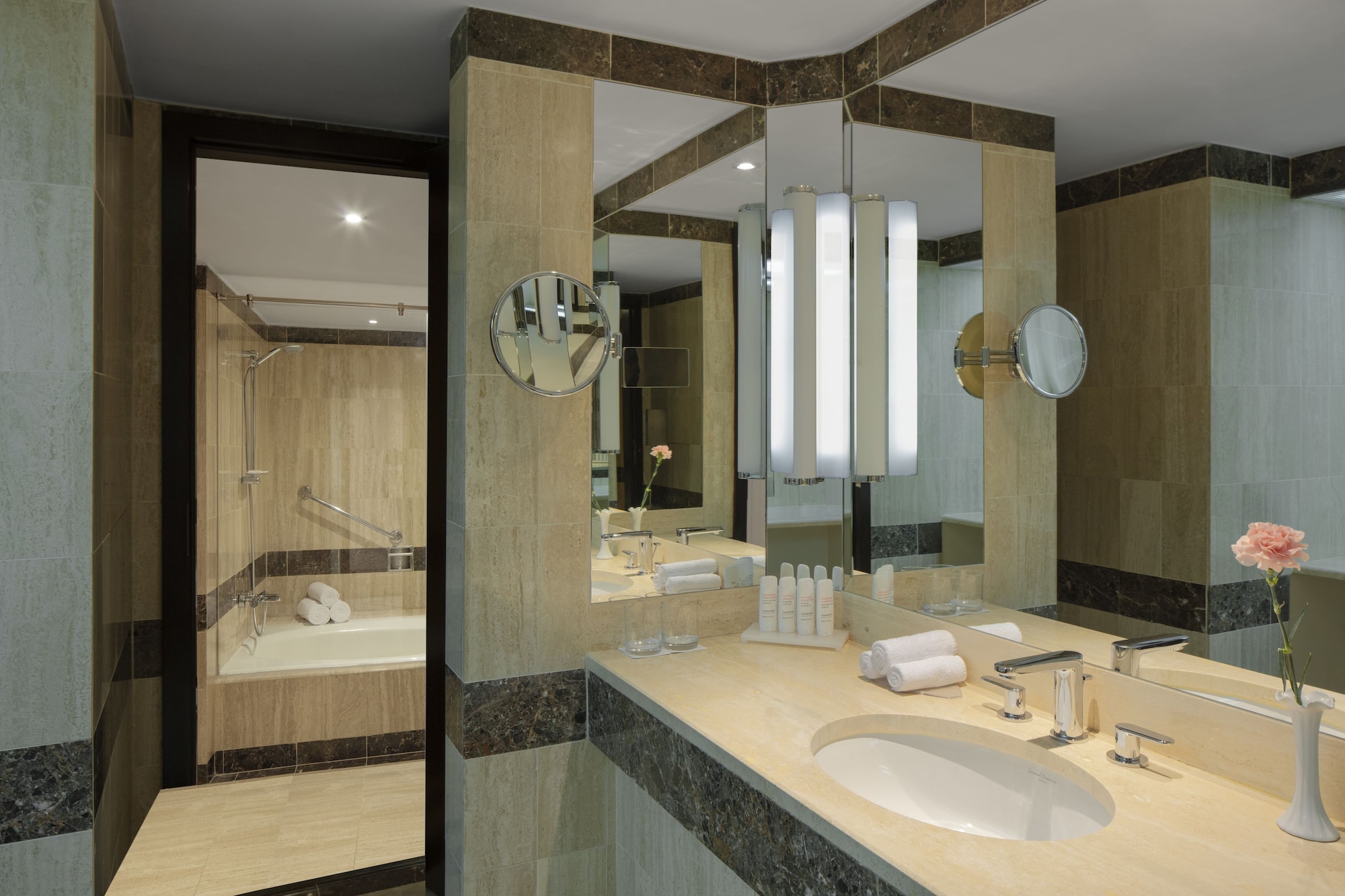 Grand, Suite, King Bed, Creek View, Balcony, Lounge Access