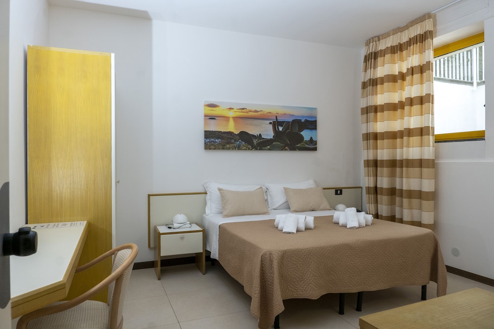 Hotel Santa Lucia 39/71