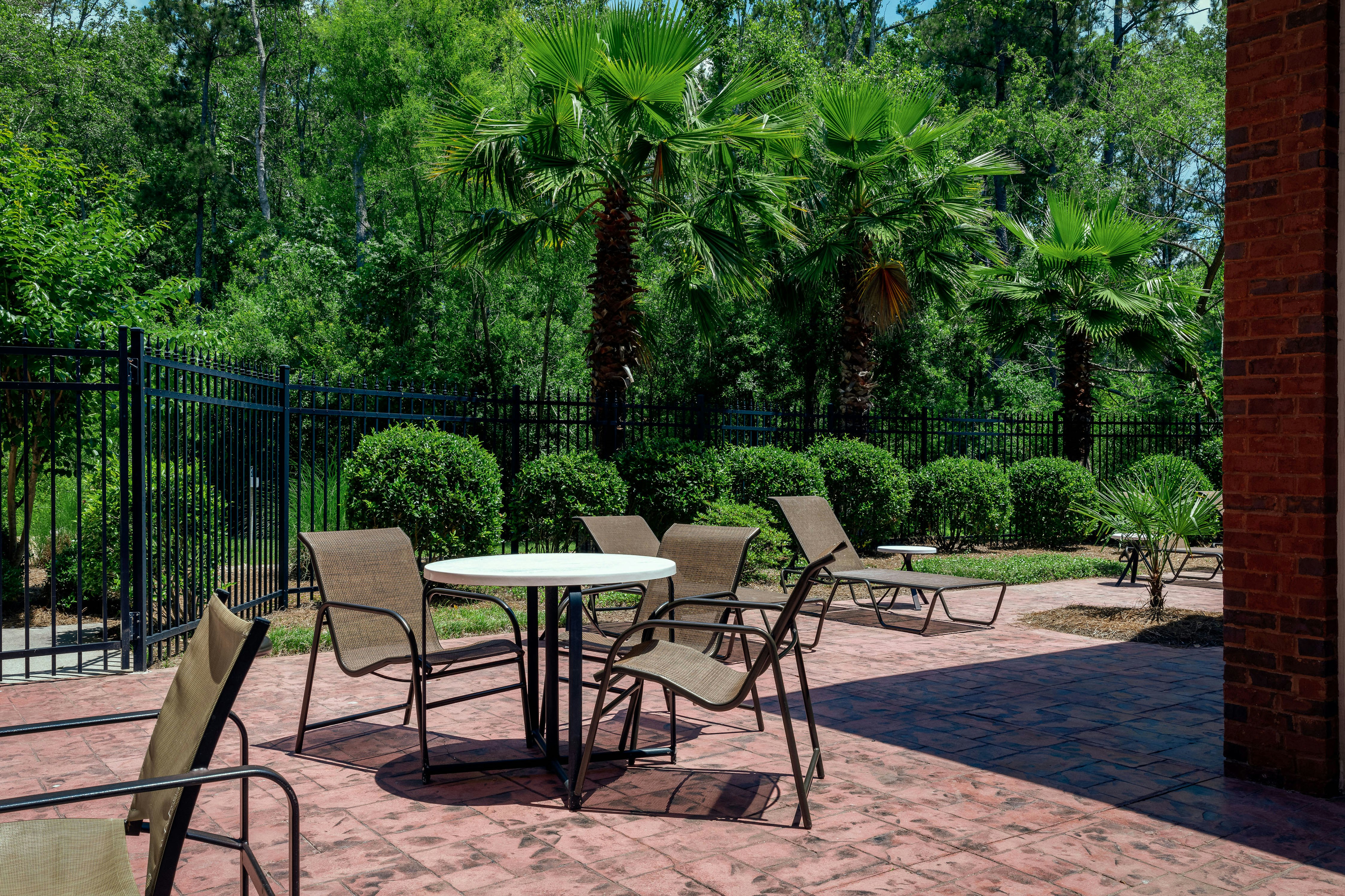 DoubleTree by Hilton Hotel Savannah Airport 33/68