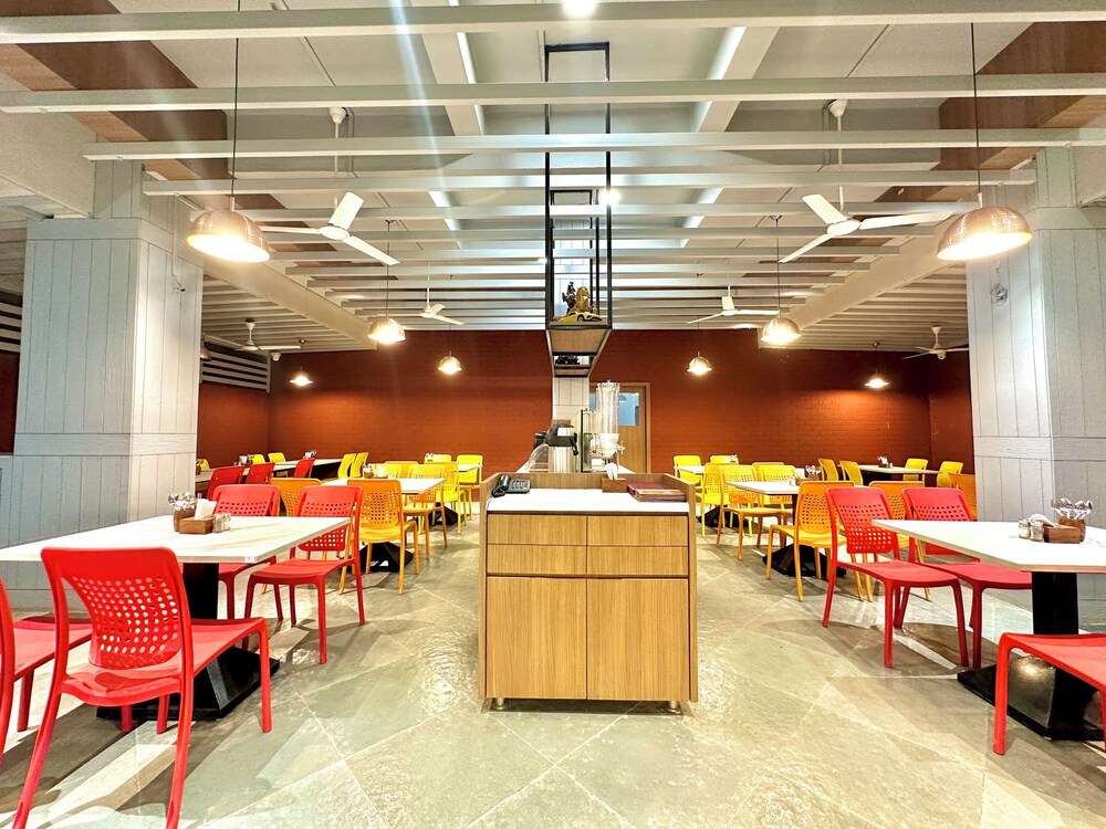 Hotel Anand Heritage 47/53