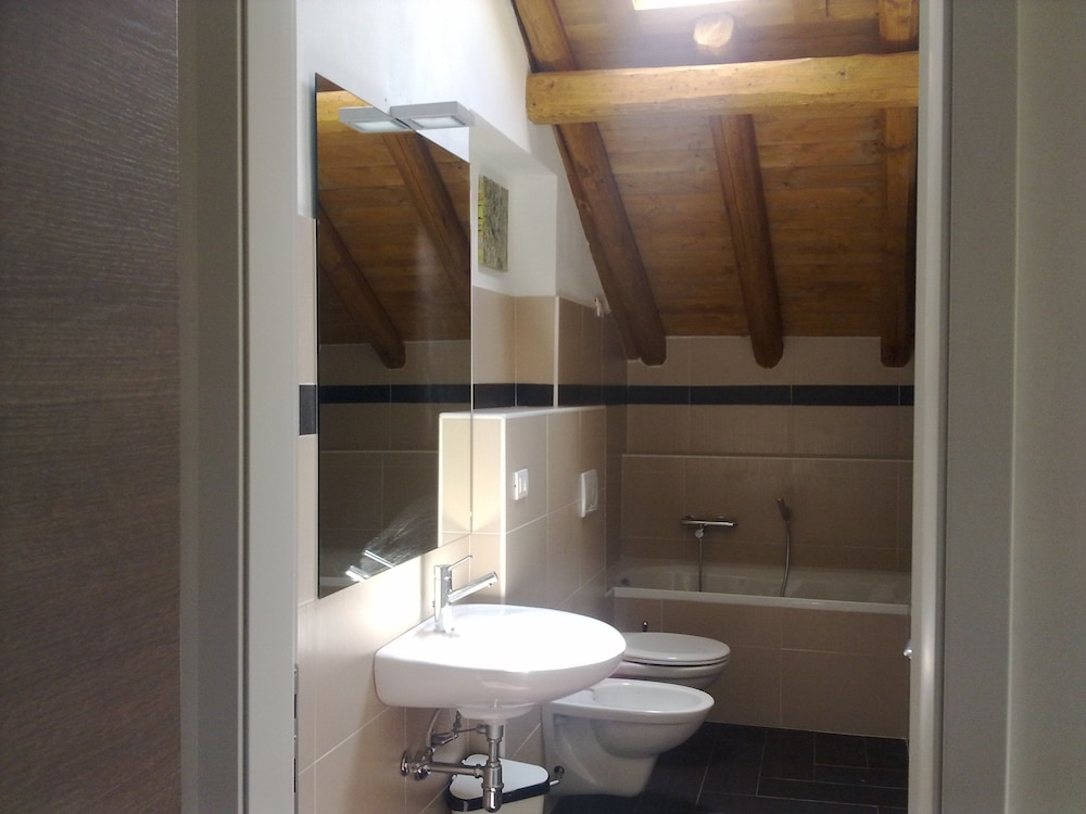 Hotel Corte Santa Libera 39/41