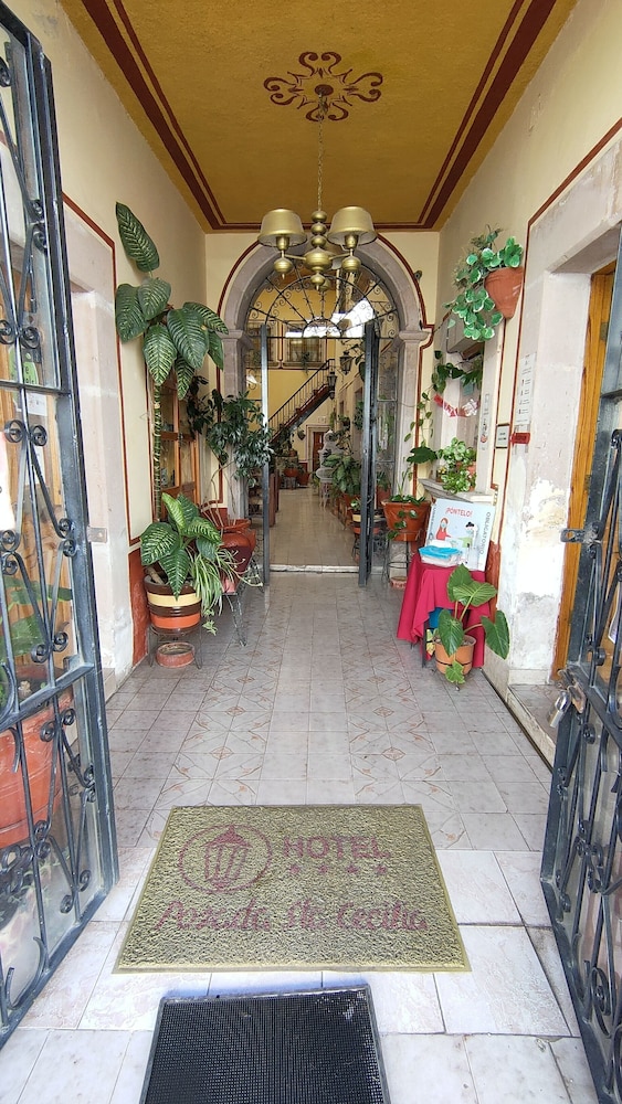 OYO Posada Santa Cecilia, Jerez Zacatecas 6/35