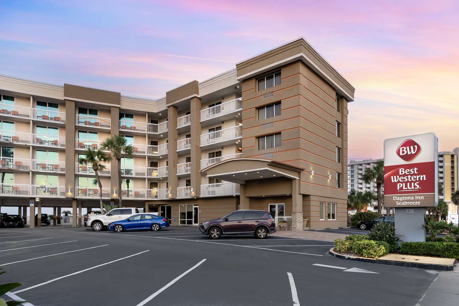 Best Western Plus Daytona Inn Seabreeze Oceanfront 42/47