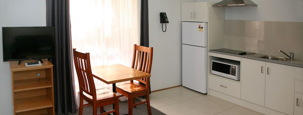 Footscray Motor Inn And Serviced Apartments 22/42