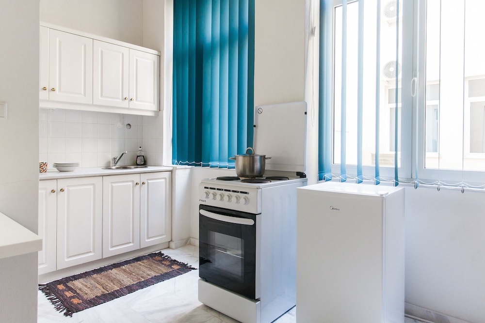 Concierge Athens Ii 50/50