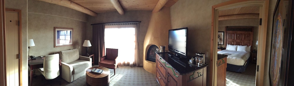 Hilton Santa Fe Buffalo Thunder 31/69