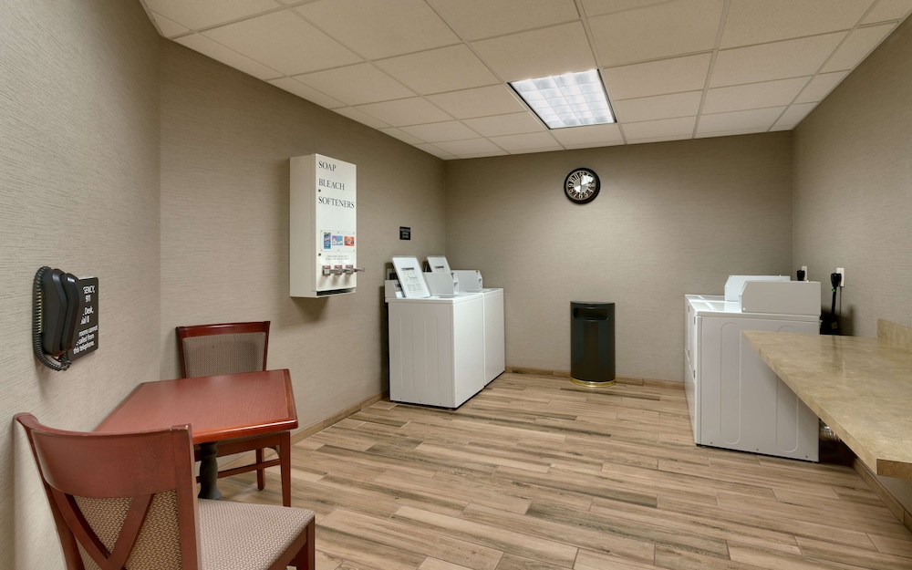 Hampton Inn Suites Pocatello 12/47