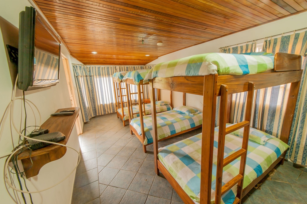 Hotel Posada Los Delfines 18/30