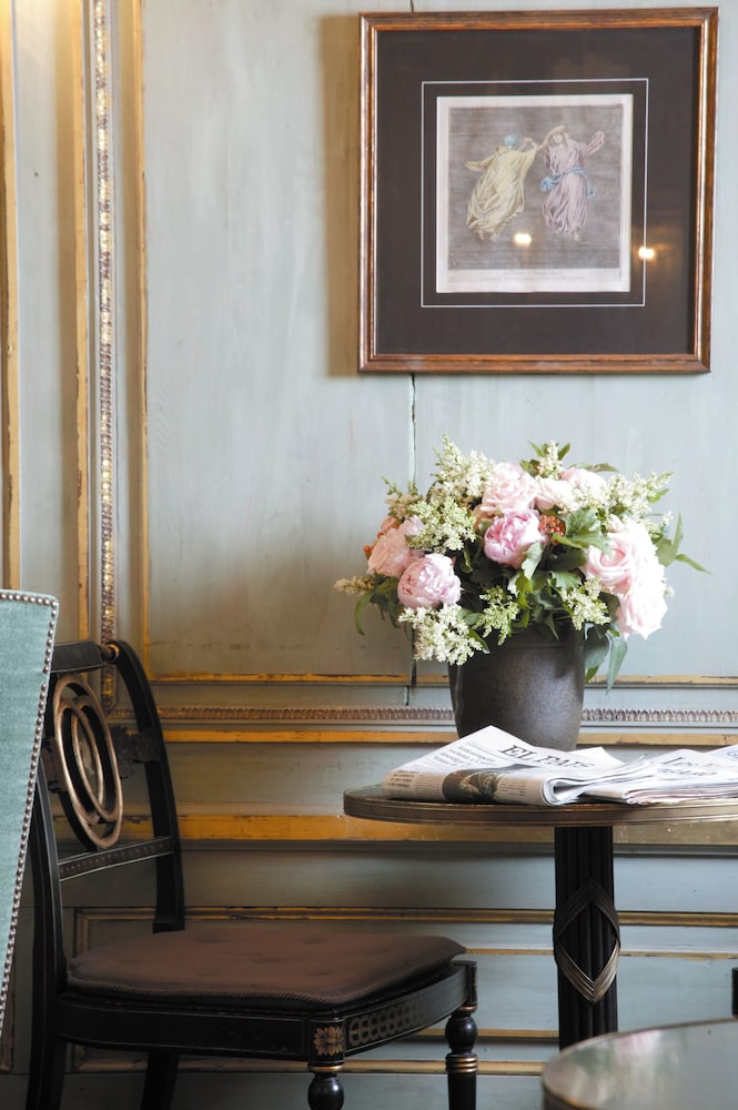Le Dokhan's, Paris Arc de Triomphe, a Tribute Portfolio Hotel 37/37