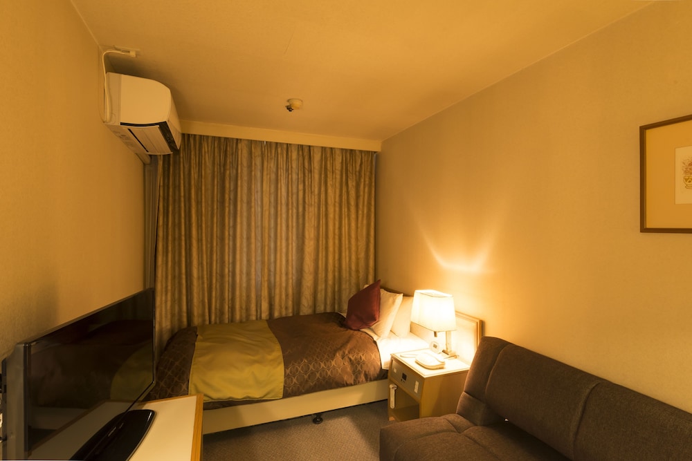 Sky Hotel Uozu 19/23