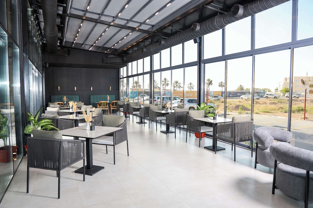Park Inn by Radisson Muscat 36/50
