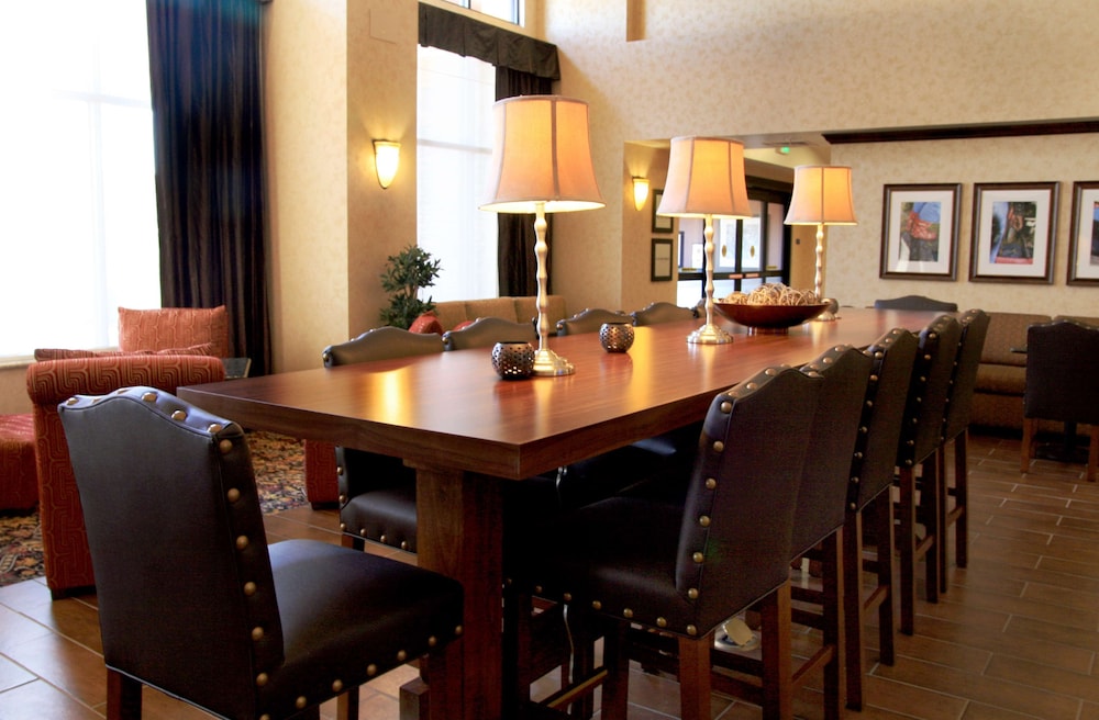 Hampton Inn Suites Lodi 51/65