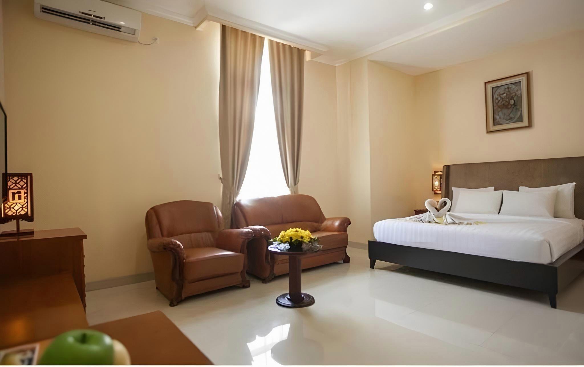 Rosalia Indah Hotel 4/17