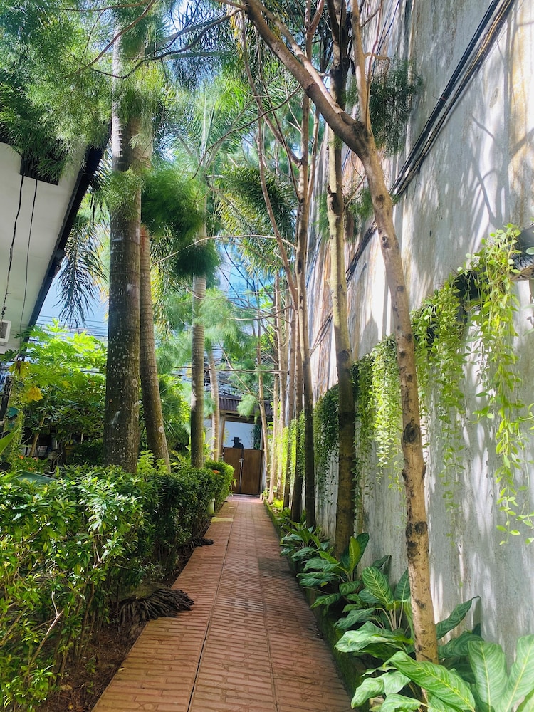 NIRVANA BEACH RESORT 43/50