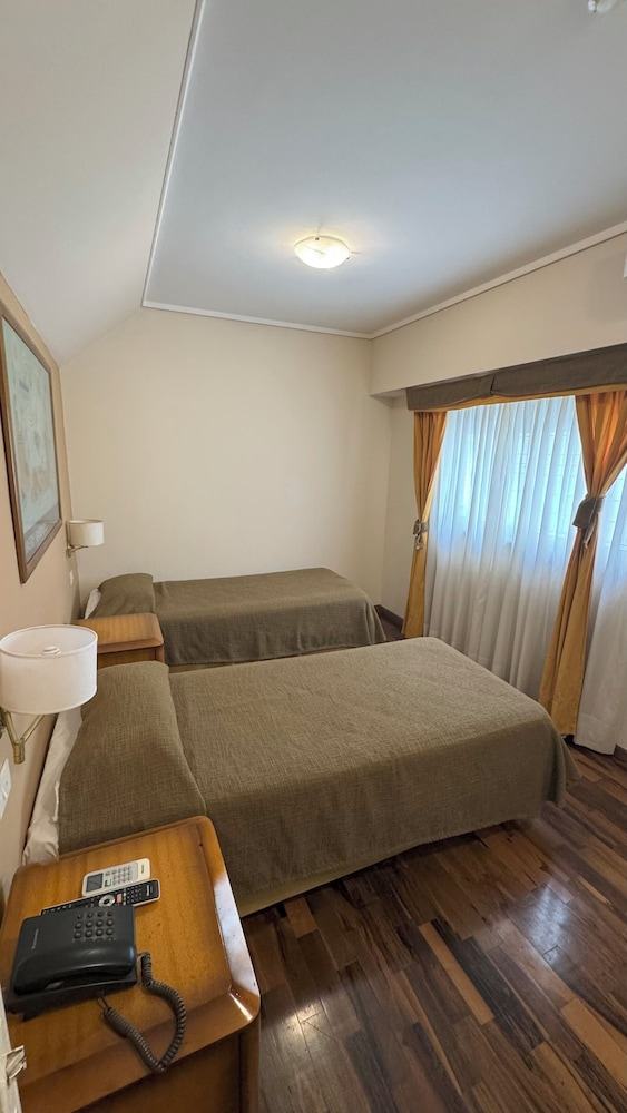 Tritone Hotel Ex Dazzler Tritone 22/49