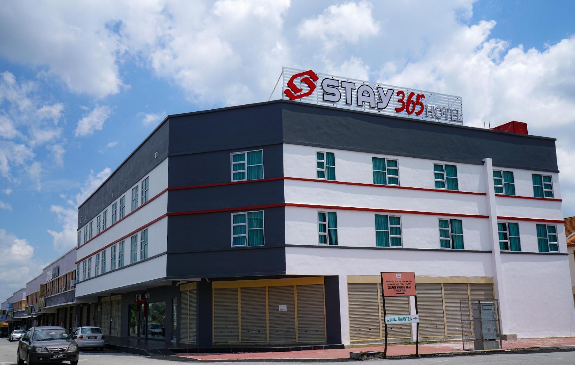 Oyo 89386 Stay 365 Hotel 1/27