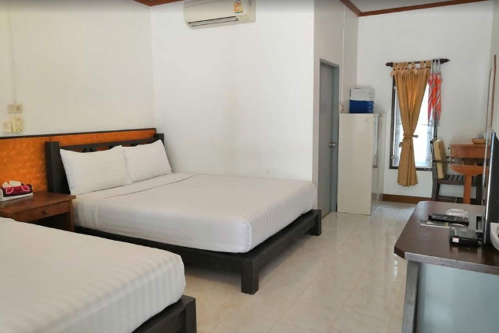 Standard, Triple, 1 Double and 1 Single Bed