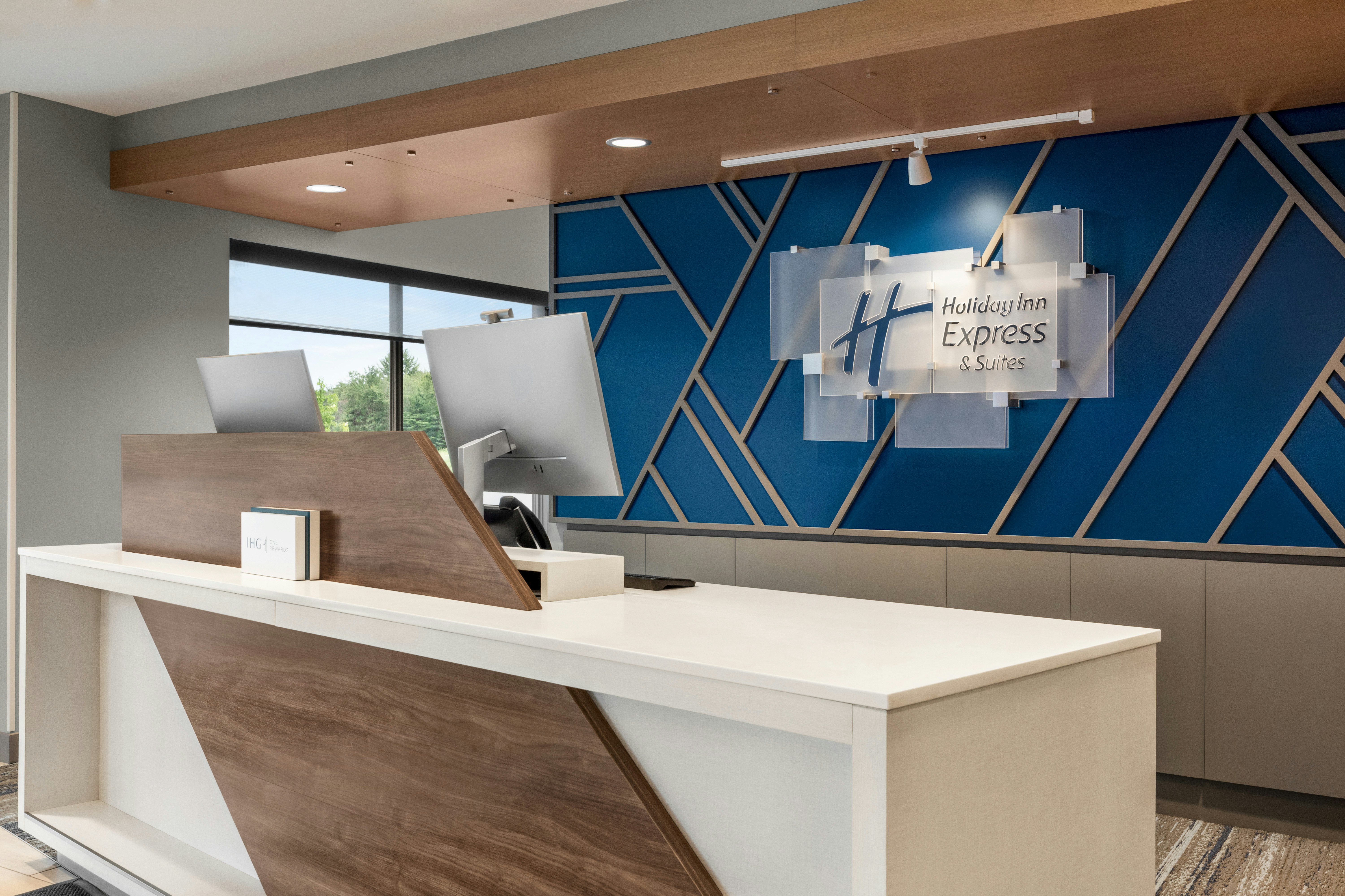 Holiday Inn Express & Suites Rhinelander, an IHG Hotel 3/33