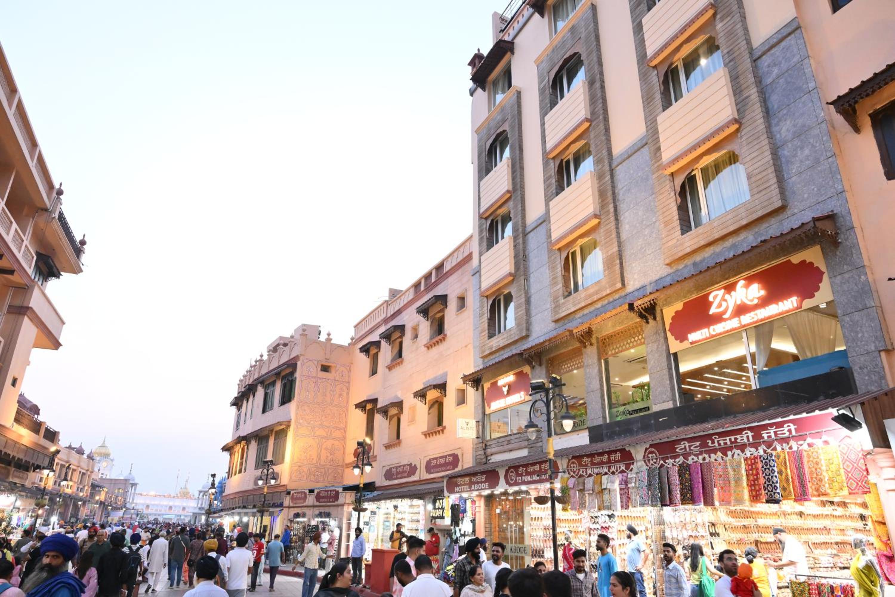 Abode By Aliste Hotels Amritsar 6/48