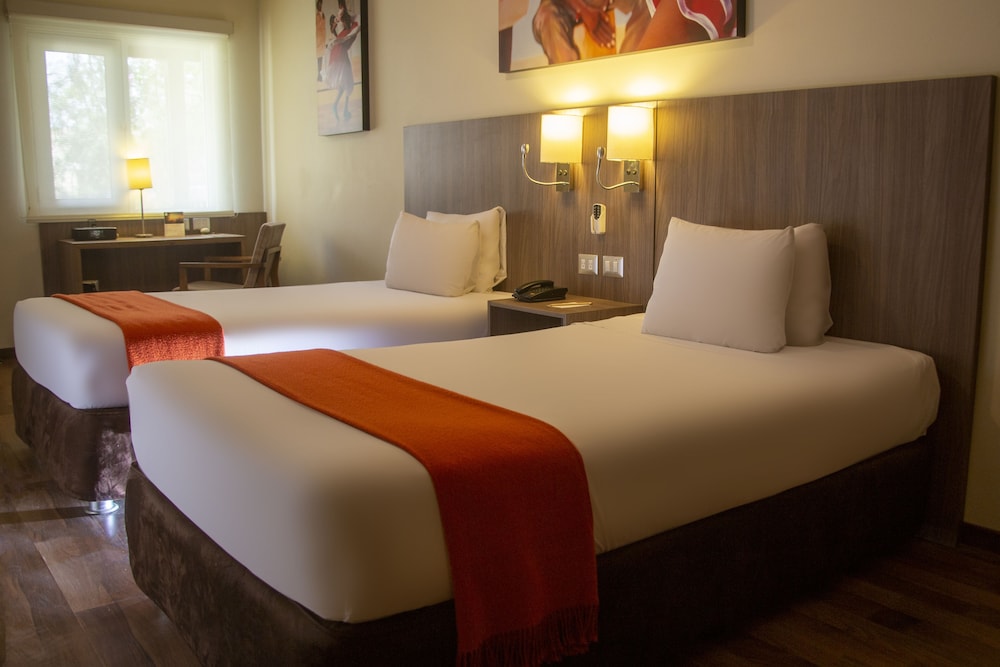 CASA ANDINA STANDARD CHINCHA 13/69