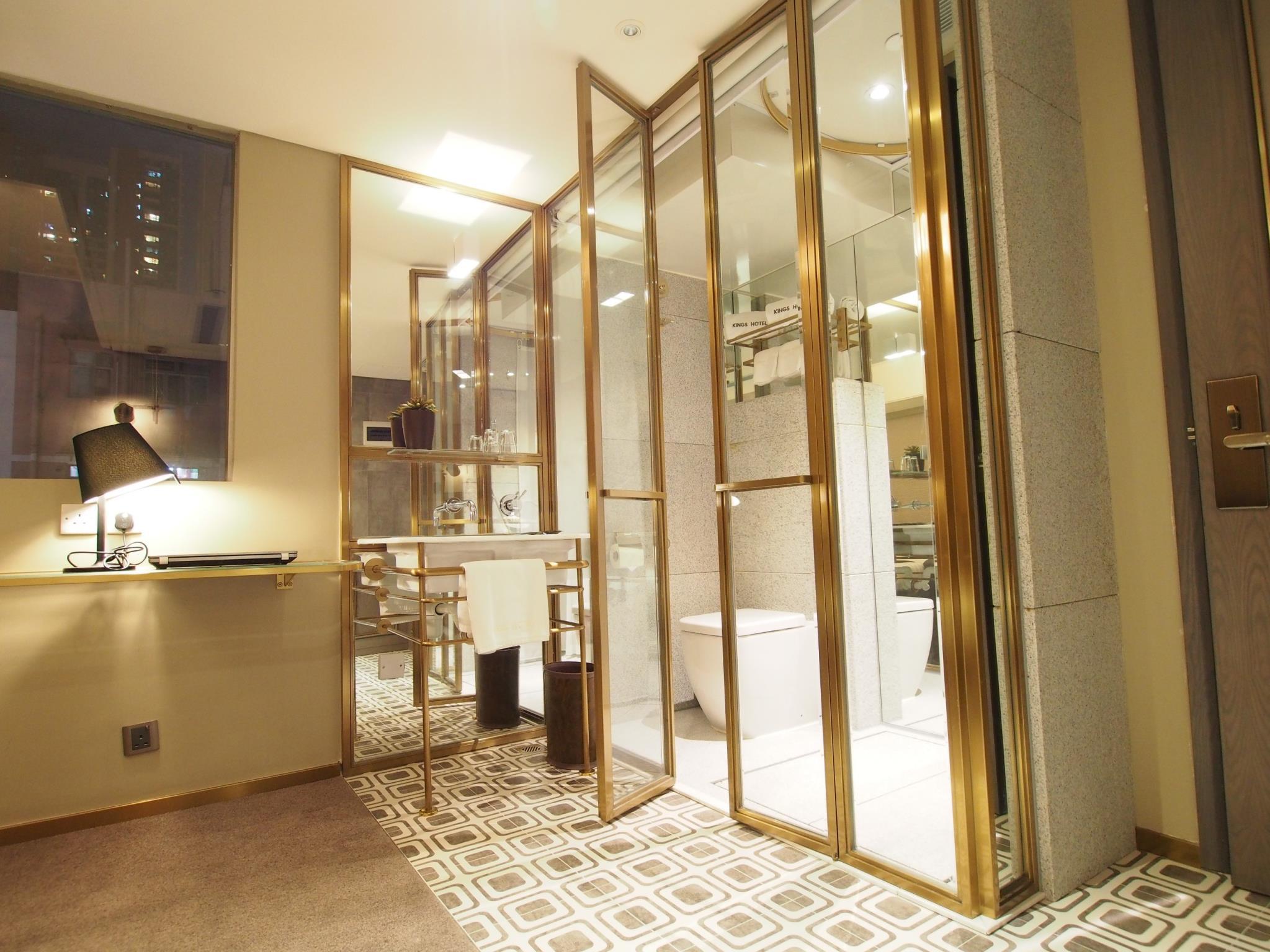 Kings Hotel 41/41