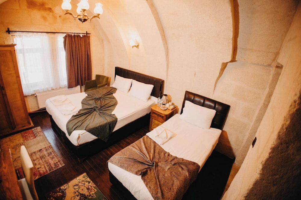 Amor Cave House 12/50