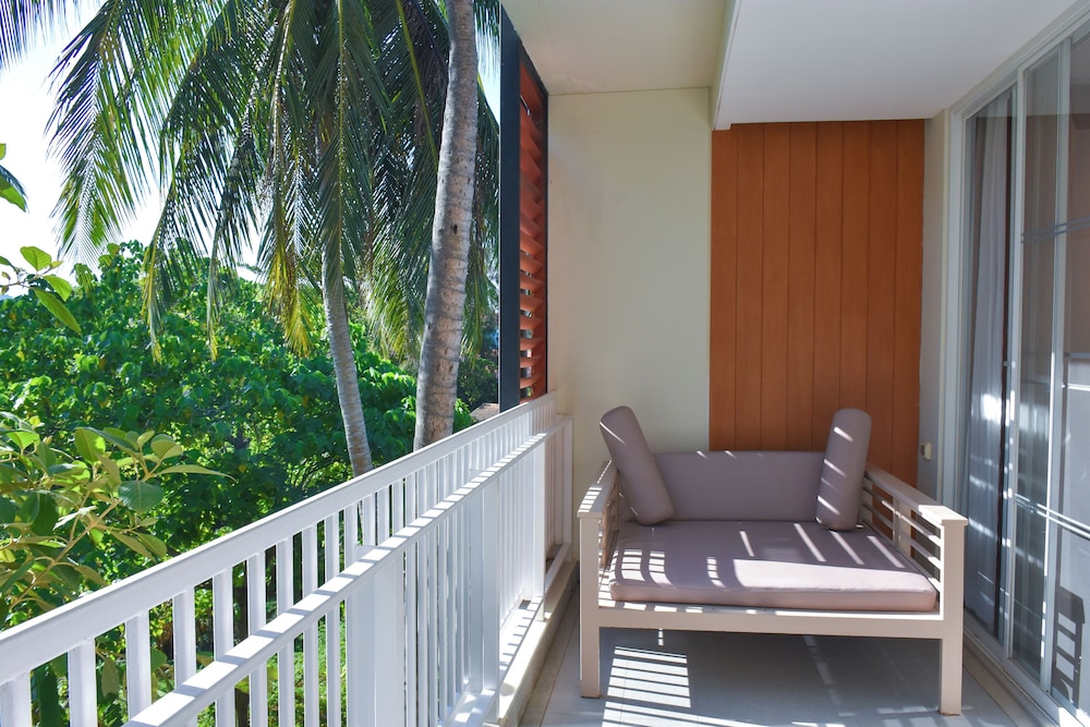 Cape Panwa Hotel 7/68