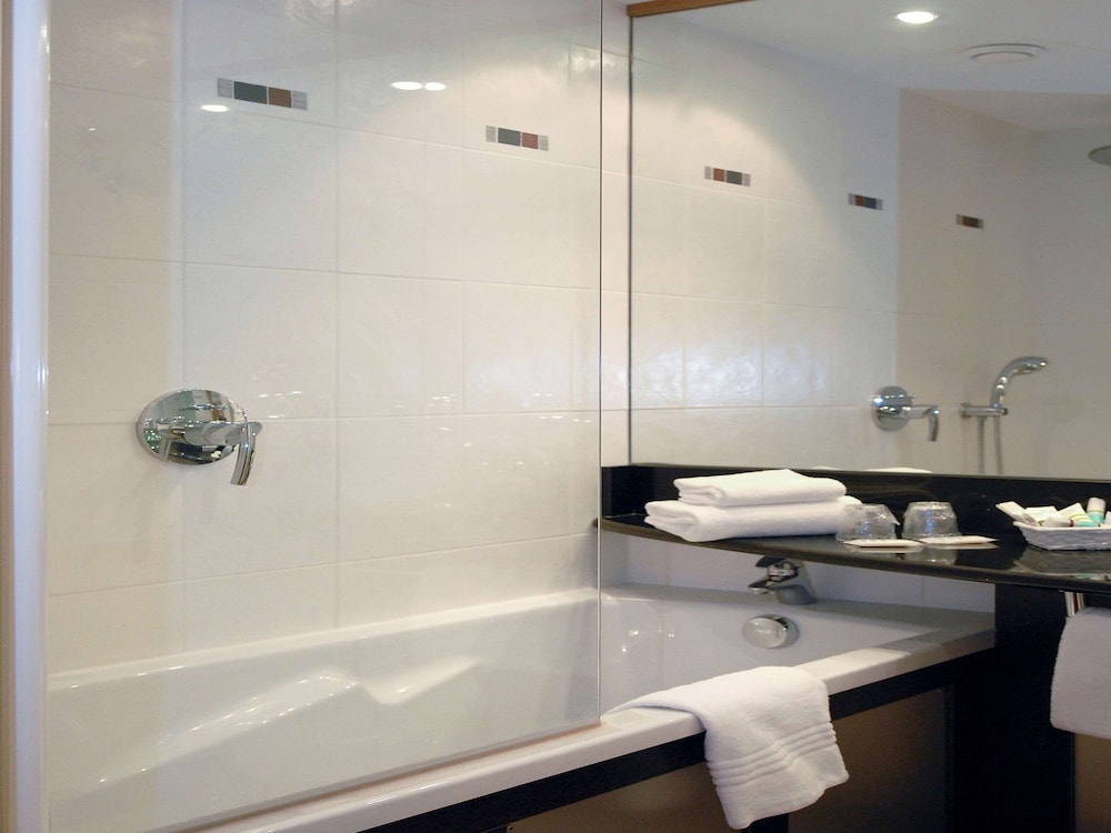 Mercure Caen Centre Port de Plaisance 22/75