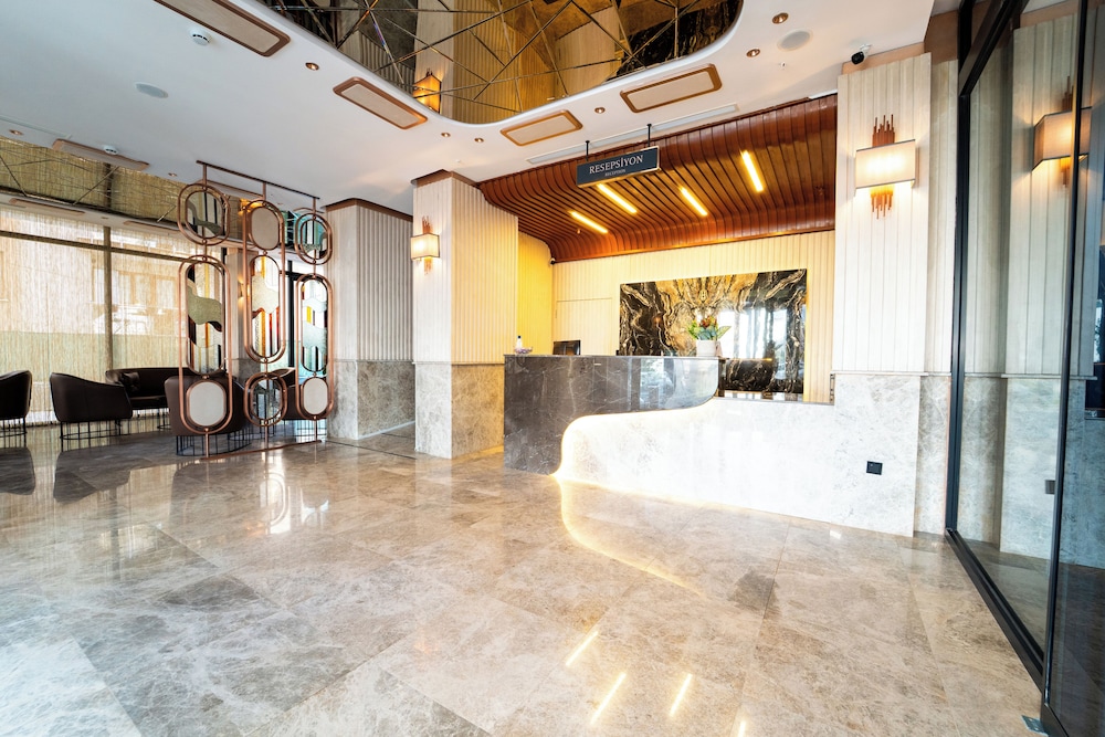 Educity Suit & Hotels 3/50