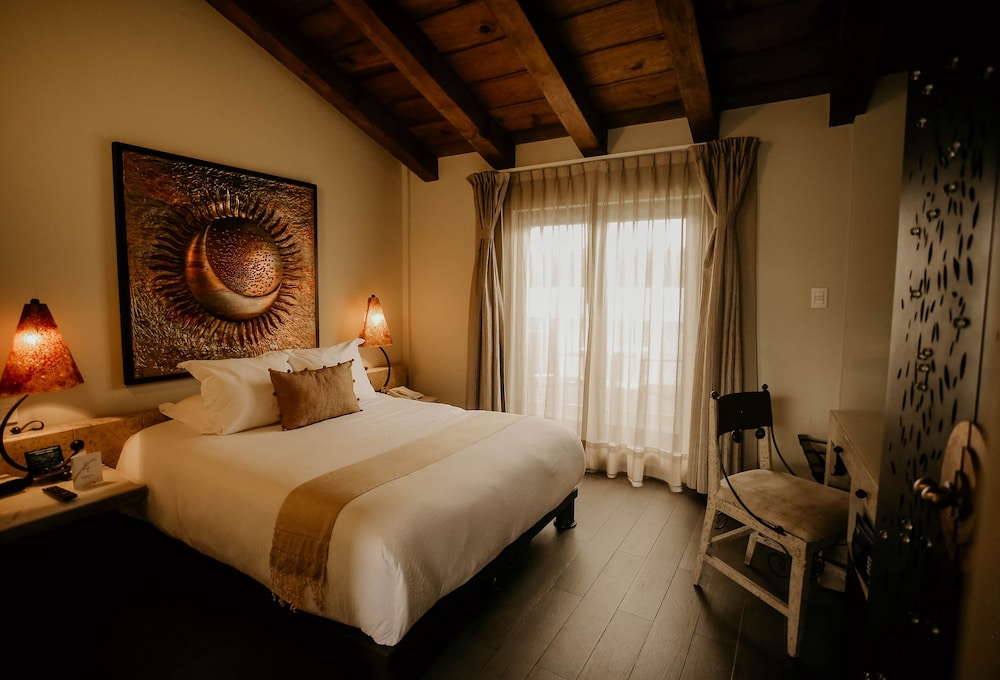 Plaza Gallery Hotel & Boutique 23/70