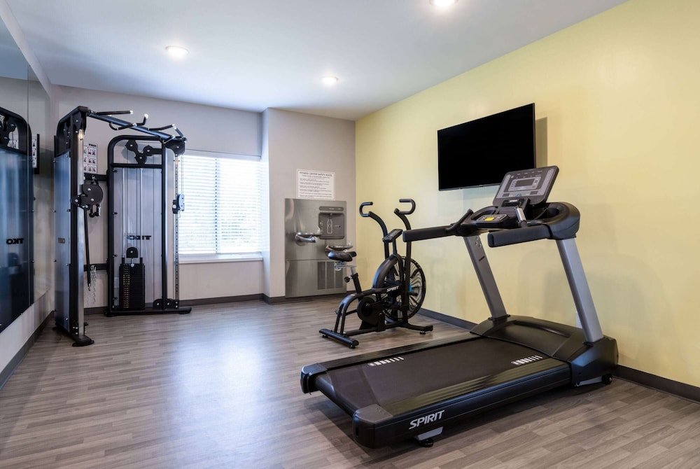 ECHO Suites Extended Stay by Wyndham Phoenix-Peoria/Glendale 52/74