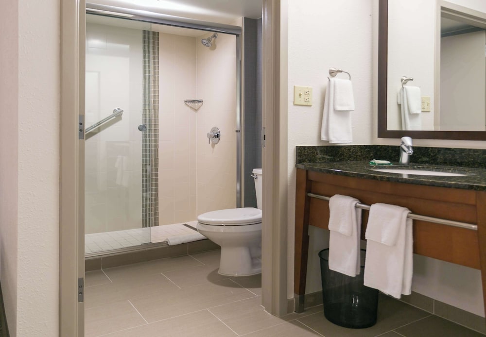 Hyatt Place Nashville/Franklin/Cool Springs 77/77