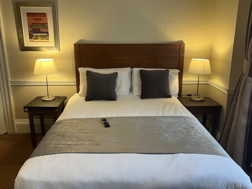 STANDARD, DOUBLE BED