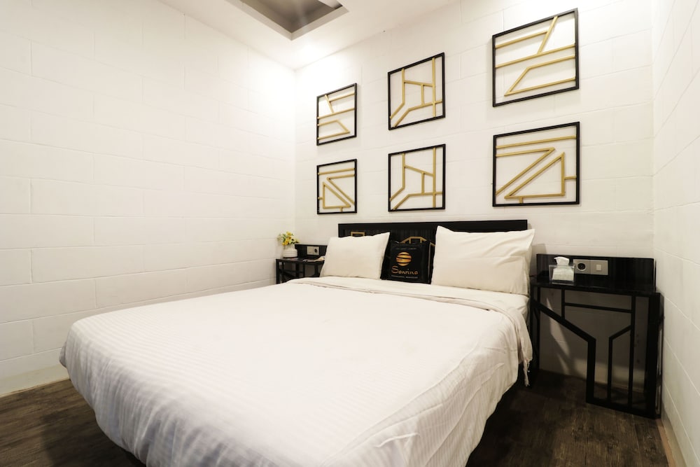 Hotel Sanrina Makassar 20/70