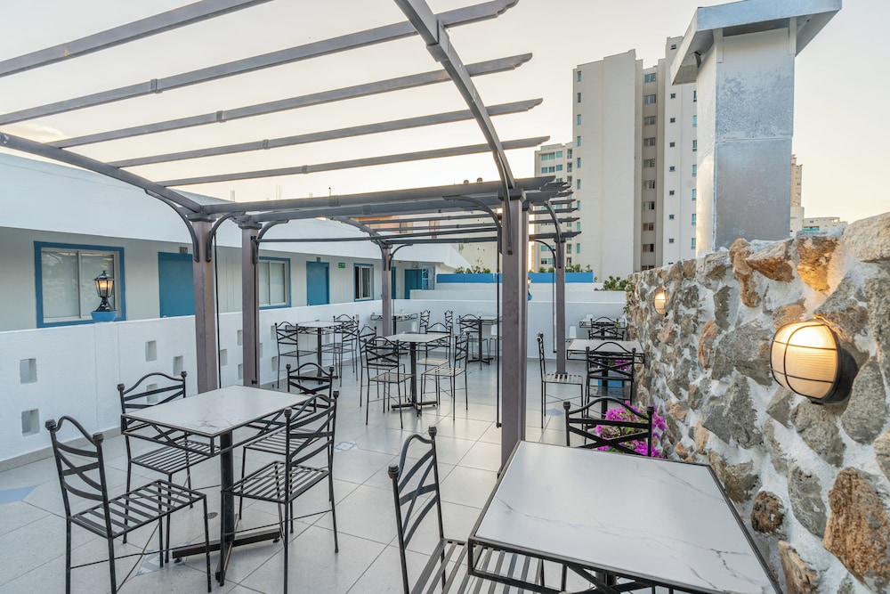 Hotel ADAZ Mediterraneo 49/57