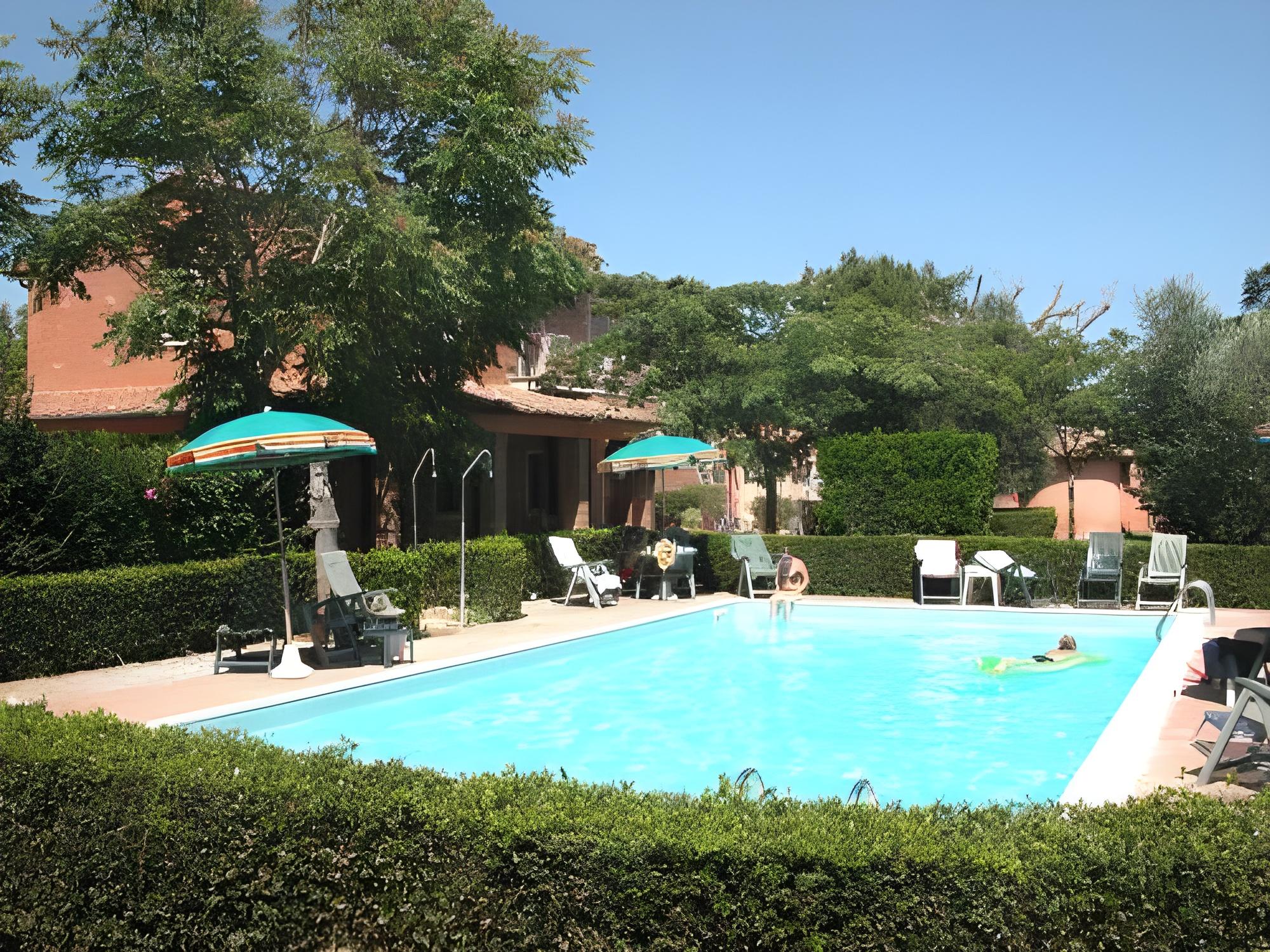 CASALE ETRUSCO 38/39