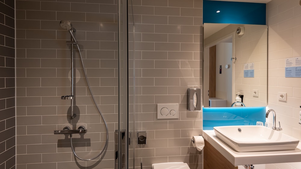 Holiday Inn Express Munich North, an IHG Hotel 14/71
